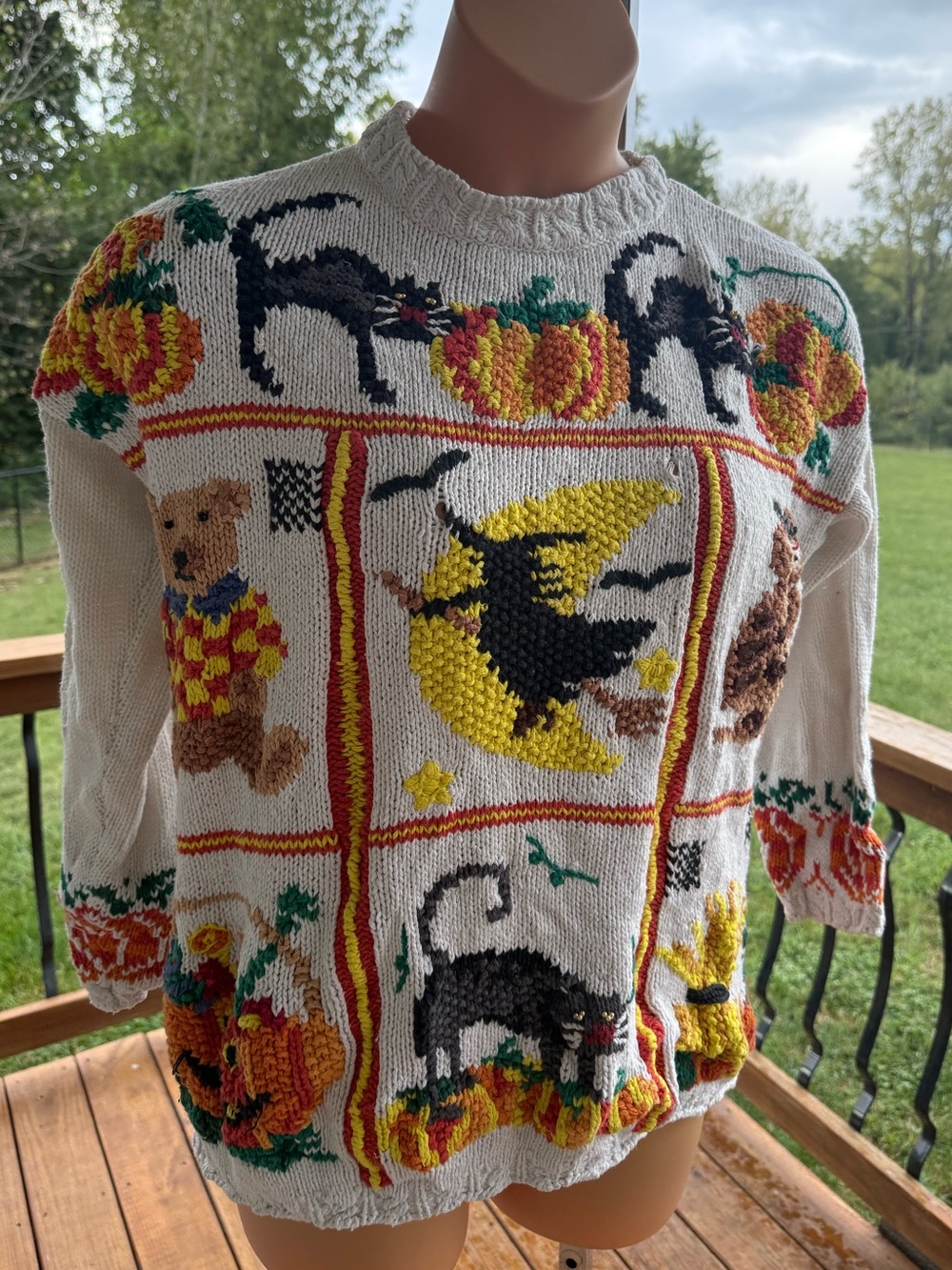 Vintage 90s Halloween Pumpkin Witch Cat Knit Sweater